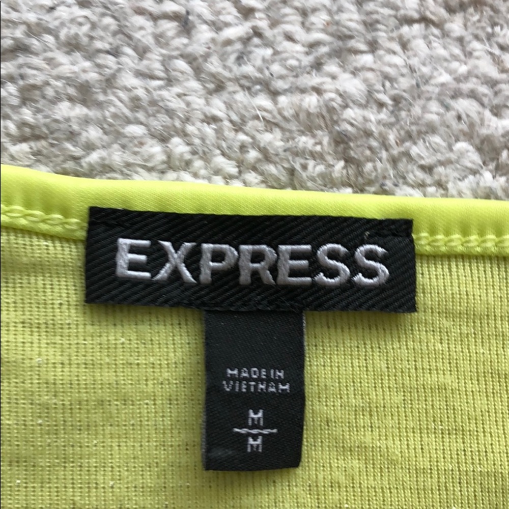 Express Tank Top - Picture 4 of 4